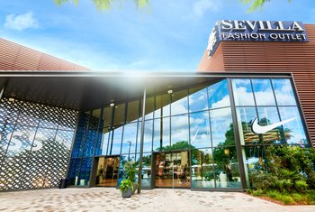VIA Outlets estrena su nuevo espacio premium: Sevilla Fashion Outlet