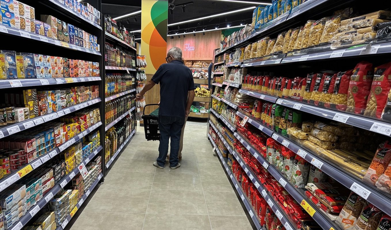 Spar inaugura un nuevo supermercado en Roda de Ter, Barcelona