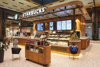 Starbucks se suma a la oferta de restauración de Fashion Outlet Sevilla