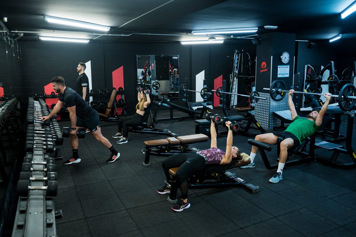 Ontinyent da la bienvenida a Synergym con la apertura de su nuevo club