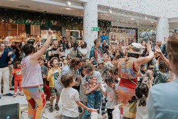 Arturo Soria Plaza acoge una antesala del Festival Titirimundi con espectáculos gratuitos