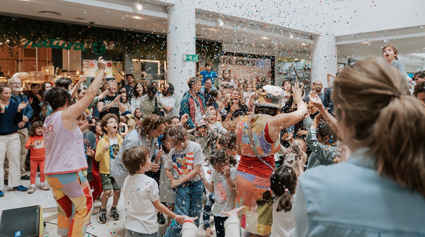 Arturo Soria Plaza acoge una antesala del Festival Titirimundi con espectáculos gratuitos