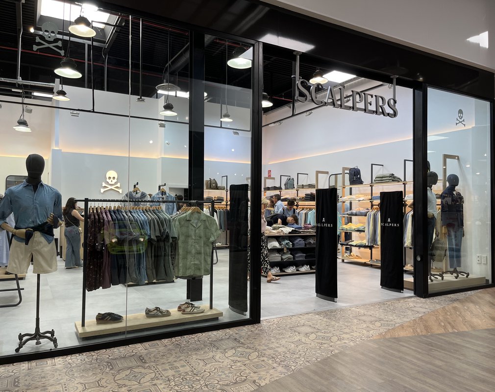 The Outlet Stores Alicante inaugura su nueva tienda Scalpers Outlet
