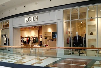 Boston abre una tienda en el centro comercial Portal de la Marina de Ondara