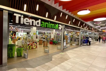 Casi el 90% de las ventas del sector de las mascotas se realiza en tiendas físicas