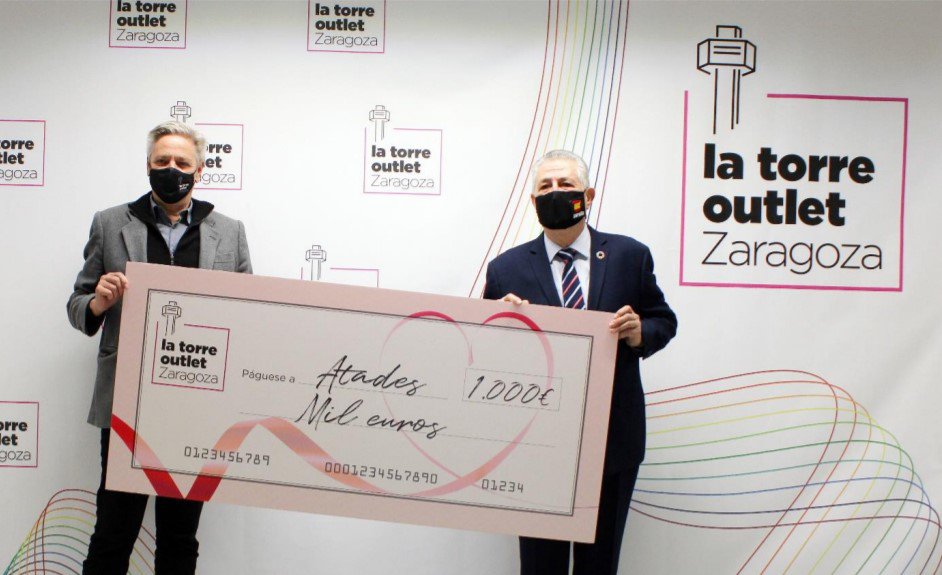 La Torre Outlet Zaragoza dona 1.000 euros a la asociación Atades