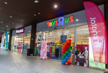 Prénatal inaugura un nuevo punto de venta en el Toys “R” Us de Holea