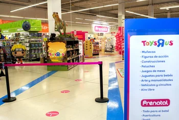 Prénatal inaugura una tienda dentro del Toys “R” Us de A Coruña