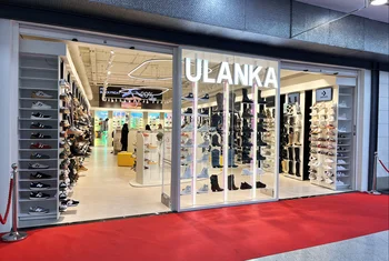 Ulanka inaugura una tienda en el centro comercial Airesur