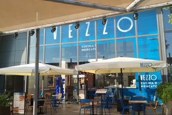 Vezzo abre un restaurante en Lagoh de Sevilla