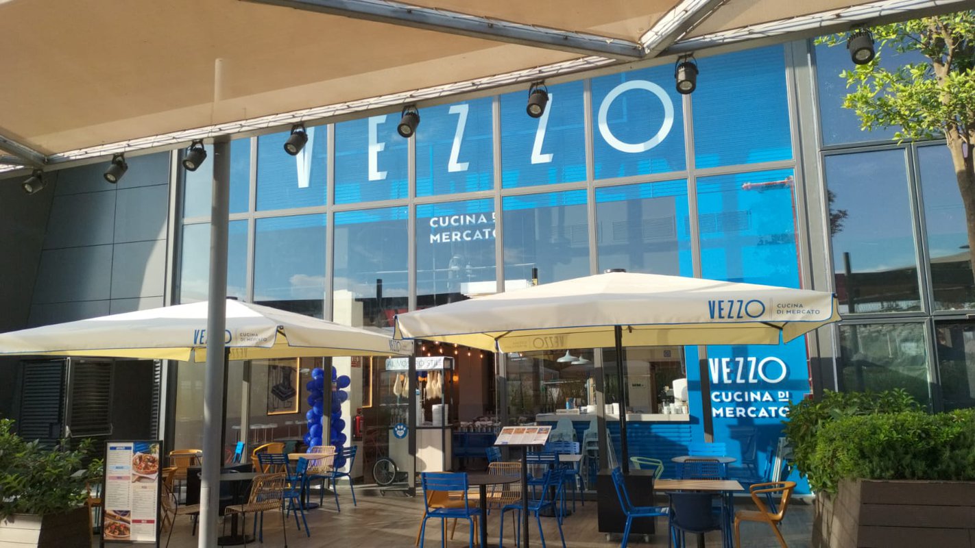 Vezzo abre un restaurante en Lagoh de Sevilla