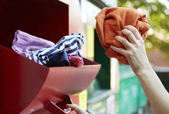 Vallsur se suma al proyecto Re-Fashion para crear un entorno más sostenible