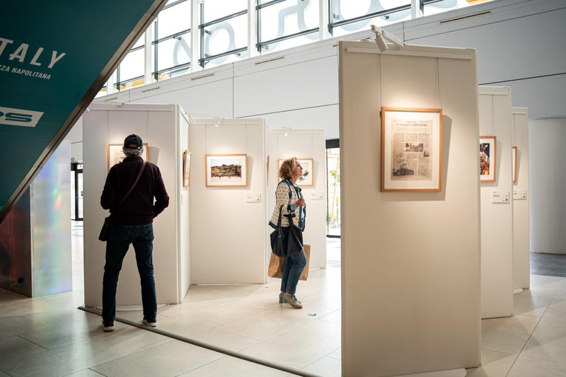 exposición Larios