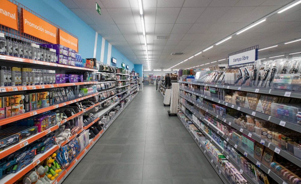 Action inaugura en Puerta de Alicante su tienda número 111 en España