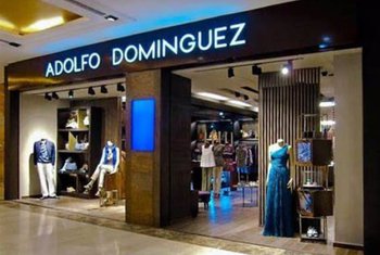 Adolfo Domínguez apuesta por el lujo de Oriente Medio