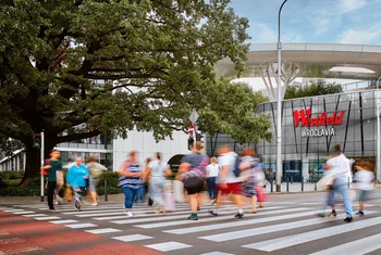 URW rebautiza dos centros en Edimburgo y Wroclaw como Westfield