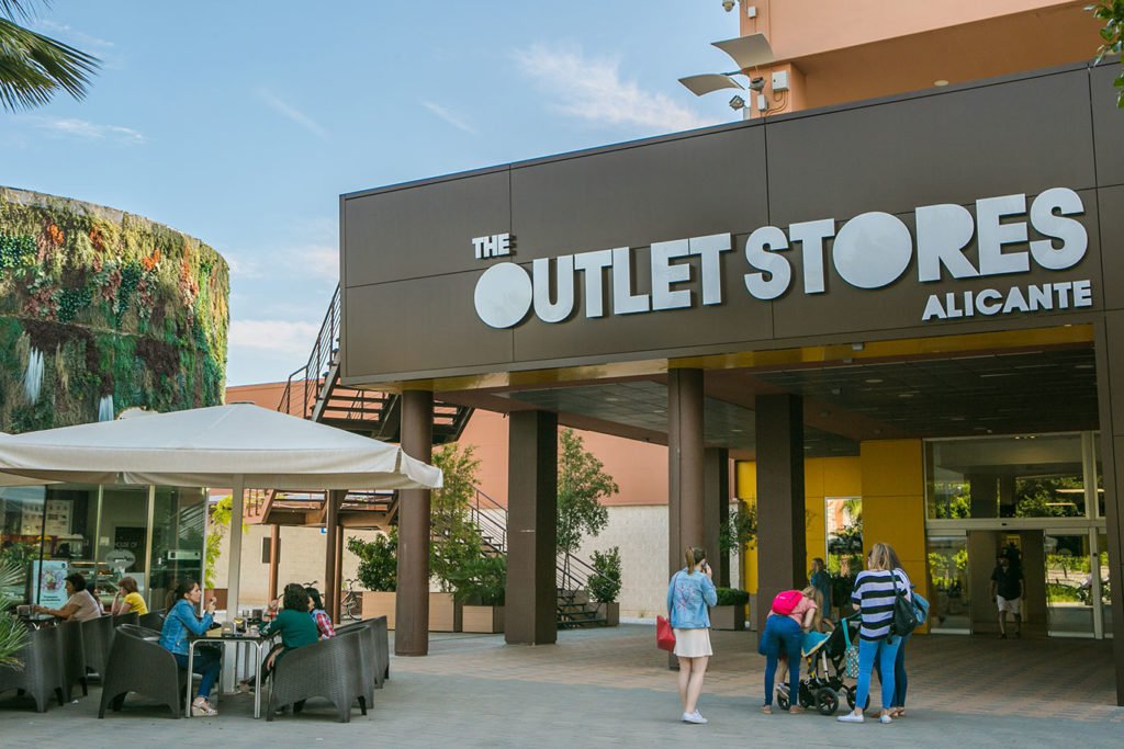 Savills Aguirre Newman impulsa el servicio Virtual Shopping en sus outlets