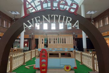 El parque de aventuras de Artea estará abierto hasta el 3 de septiembre