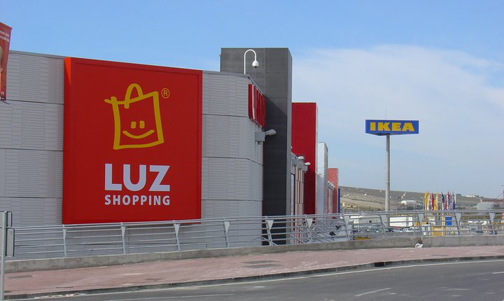 Un bazar Variety de 11.600 metros cuadrados abre sus puertas en Luz Shopping