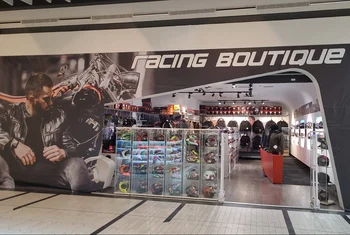 Racing Boutique abre en Valle Real su primera tienda de Cantabria