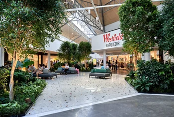 Westfield Parquesur estrena pavimento y decoración interior