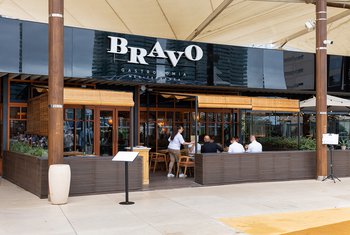 El restaurante Bravo abre sus puertas en Diagonal Mar