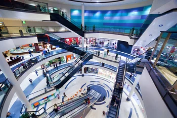 La afluencia en los centros comerciales aumentó más de un 5% en noviembre