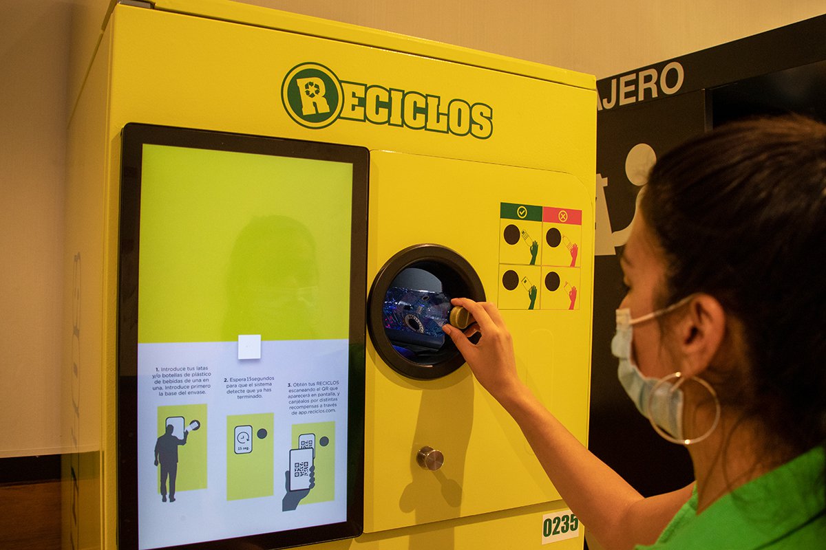 Cinco centros gestionados por Sonae Sierra ya tienen máquina RECICLOS