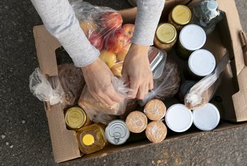 Carrefour suma más de 450 establecimientos a la recogida de alimentos de FESBAL