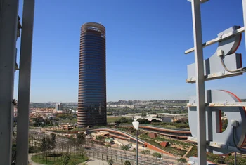 Torre Sevilla abrirá sus cubiertas verdes para eventos al aire libre