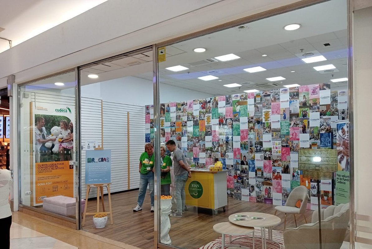 Miramar habilita un punto de recogida de ropa para la Fundación Cudeca