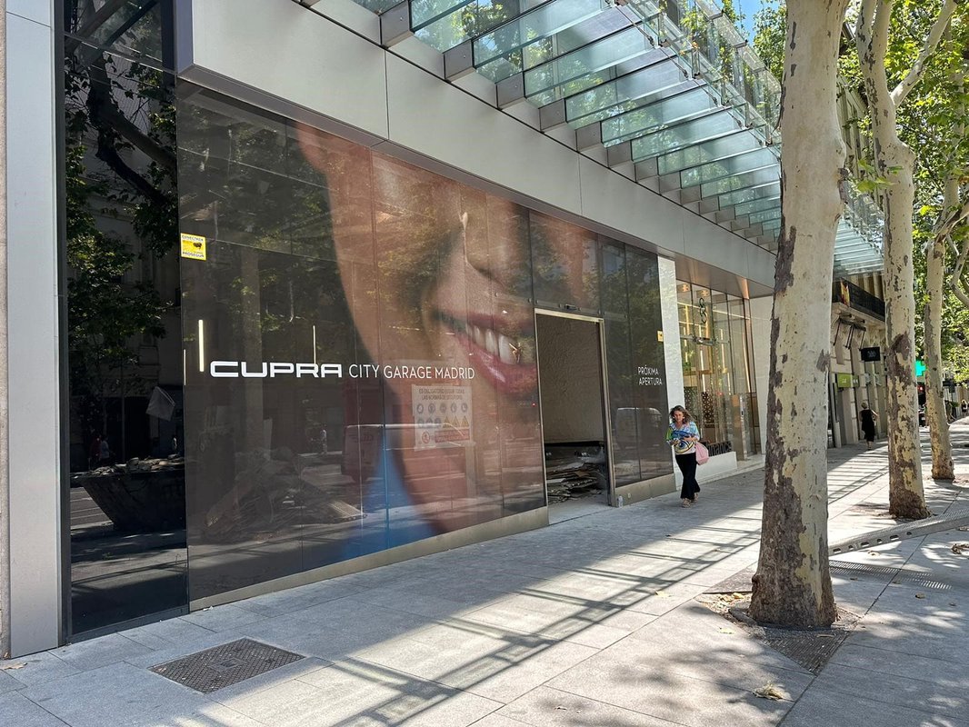 Cupra instala su flagship en España en el eje comercial prime de Madrid