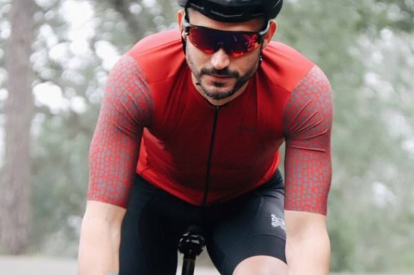 Decathlon lanza una colección de ropa para ciclismo - Revista Centros Comerciales