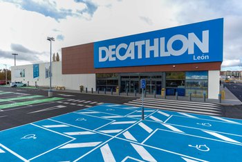 Decathlon inaugura una nueva tienda en León