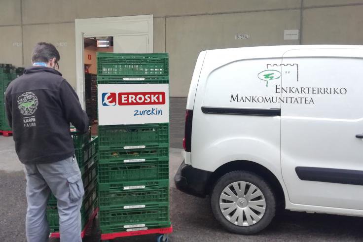 Eroski dona 20.000 kilos de alimentos al BBK Karpin Fauna