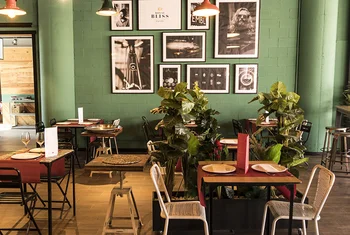 El restaurante-arrocería Don Benjumea abre en Torre Sevilla