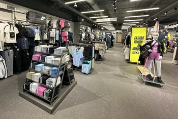 JD estrena su nuevo concepto en Vallsur
