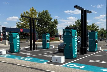 Electra instala una estación de recarga ultrarrápida en Rivas Futura