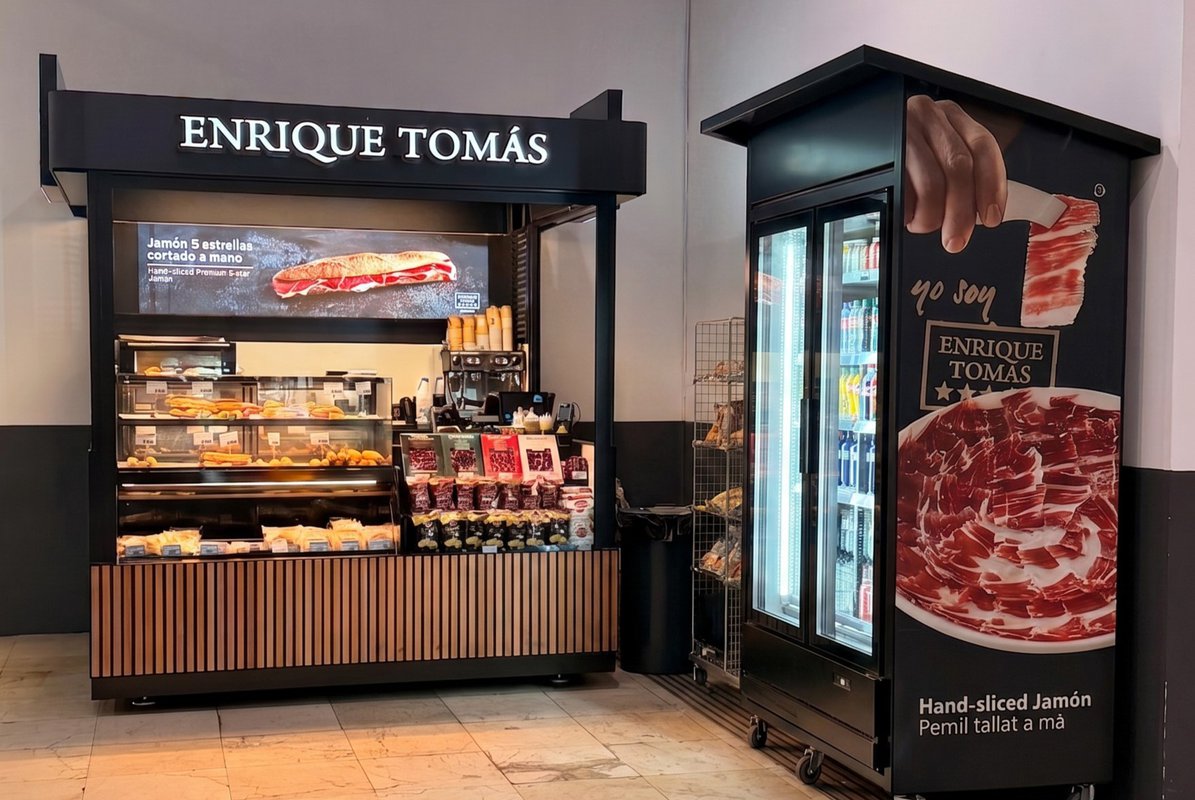 Enrique Tomás abre un quiosco gastronómico en la estación de Sants
