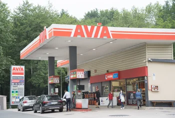 Eroski abre una tienda una estación de servicio AVIA en Vizcaya