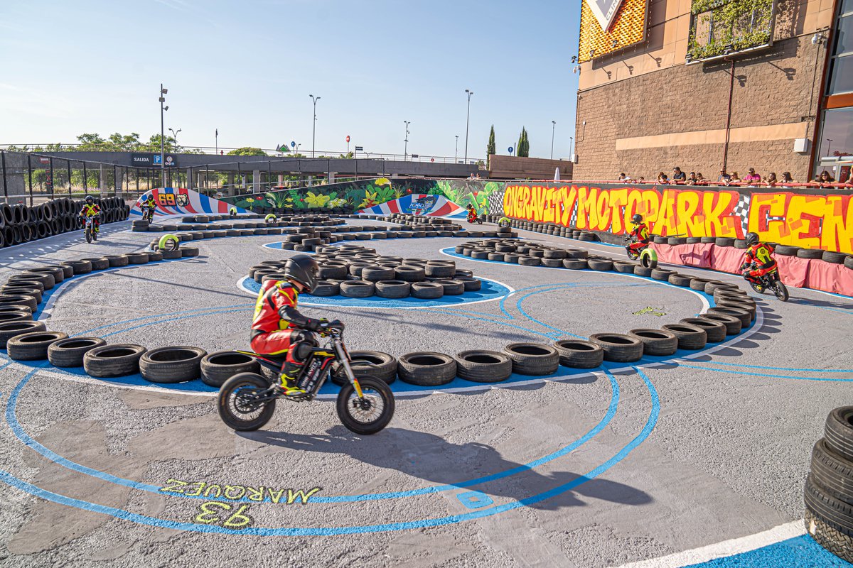 X-Madrid incorpora un circuito de pit bikes eléctricas