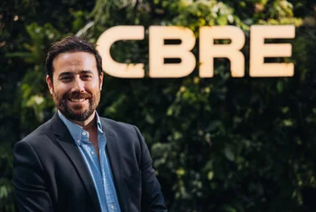 CBRE incorpora a Ernesto Coloma para liderar Industrial y Logístico en la Zona Este