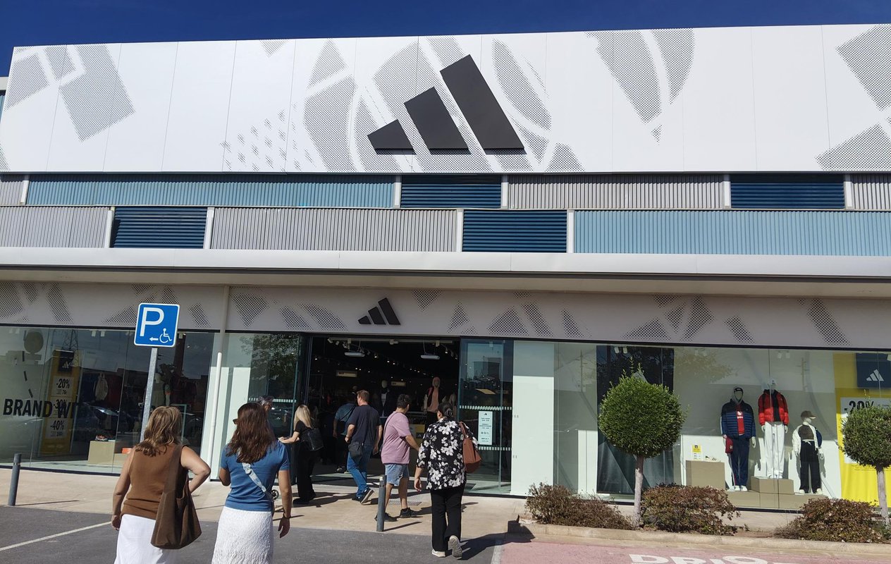 Adidas llega a VidaNova Parc