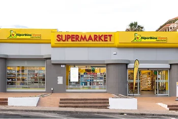 Hiperdino abre el 100% de sus tiendas turísticas