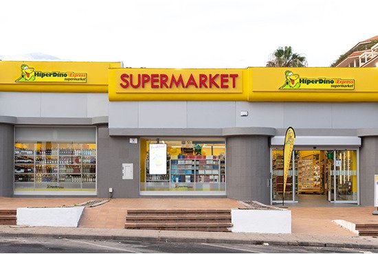 Hiperdino abre el 100% de sus tiendas turísticas