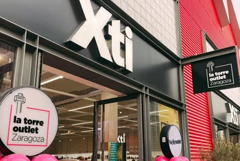 Una tienda monomarca de Xti aterriza en La Torre Outlet Zaragoza