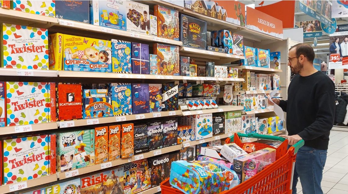 Alcampo entrega más de 11.500 juguetes nuevos tras la campaña 'Ningún niño sin juguete'