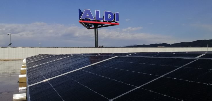 Aldi prevé duplicar el número de supermercados con placas fotovoltaicas