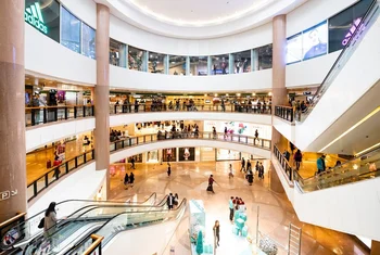 Los centros y parques comerciales protagonizan el repunte de la inversión retail