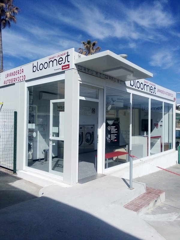 Bloomest-Miele abre una nueva lavandería en Fuengirola